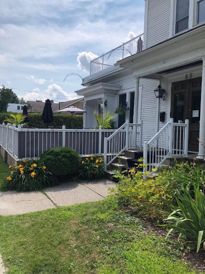 Le Chateau du Lac Magog Extérieur photo