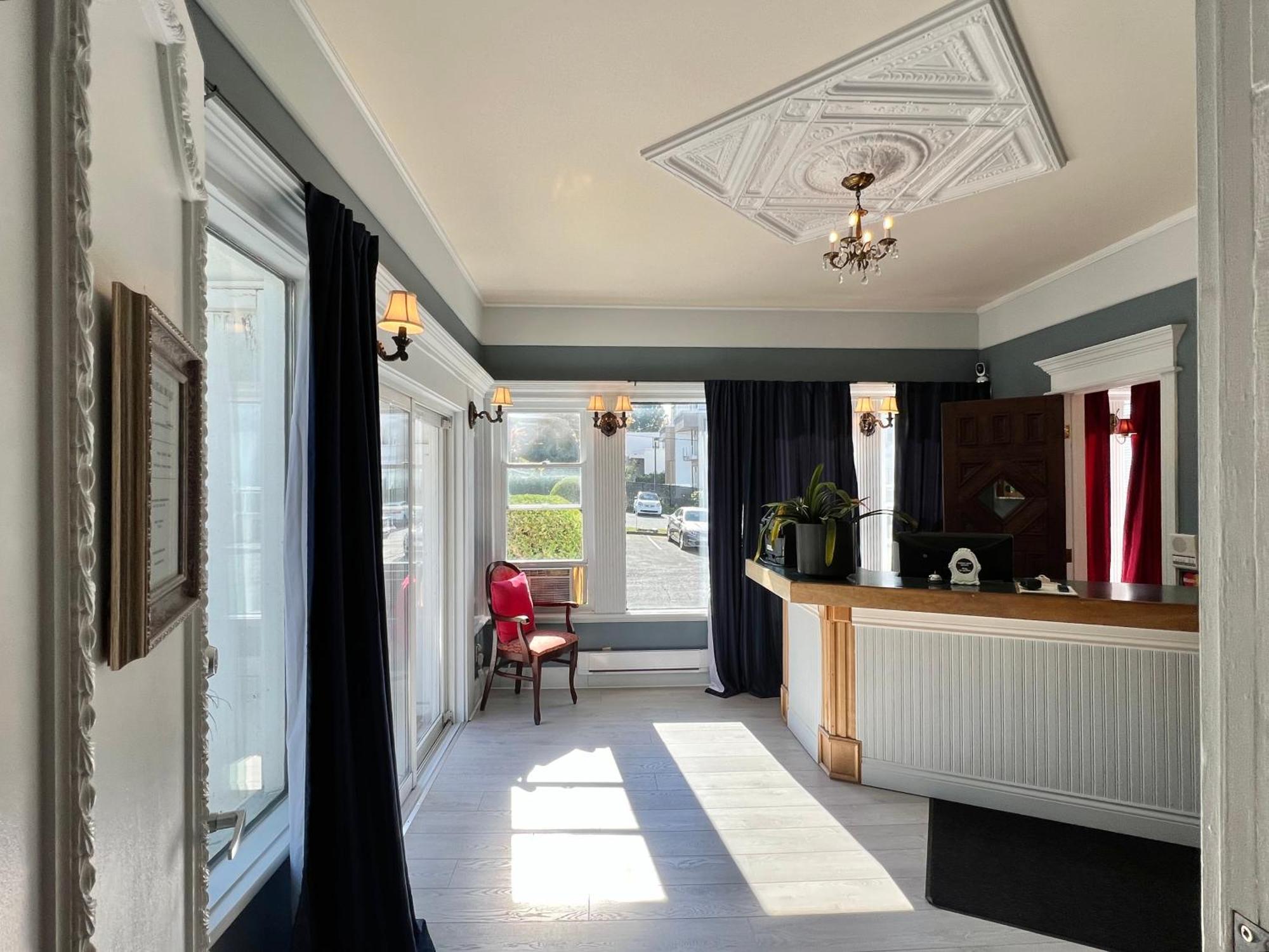 Le Chateau du Lac Magog Extérieur photo