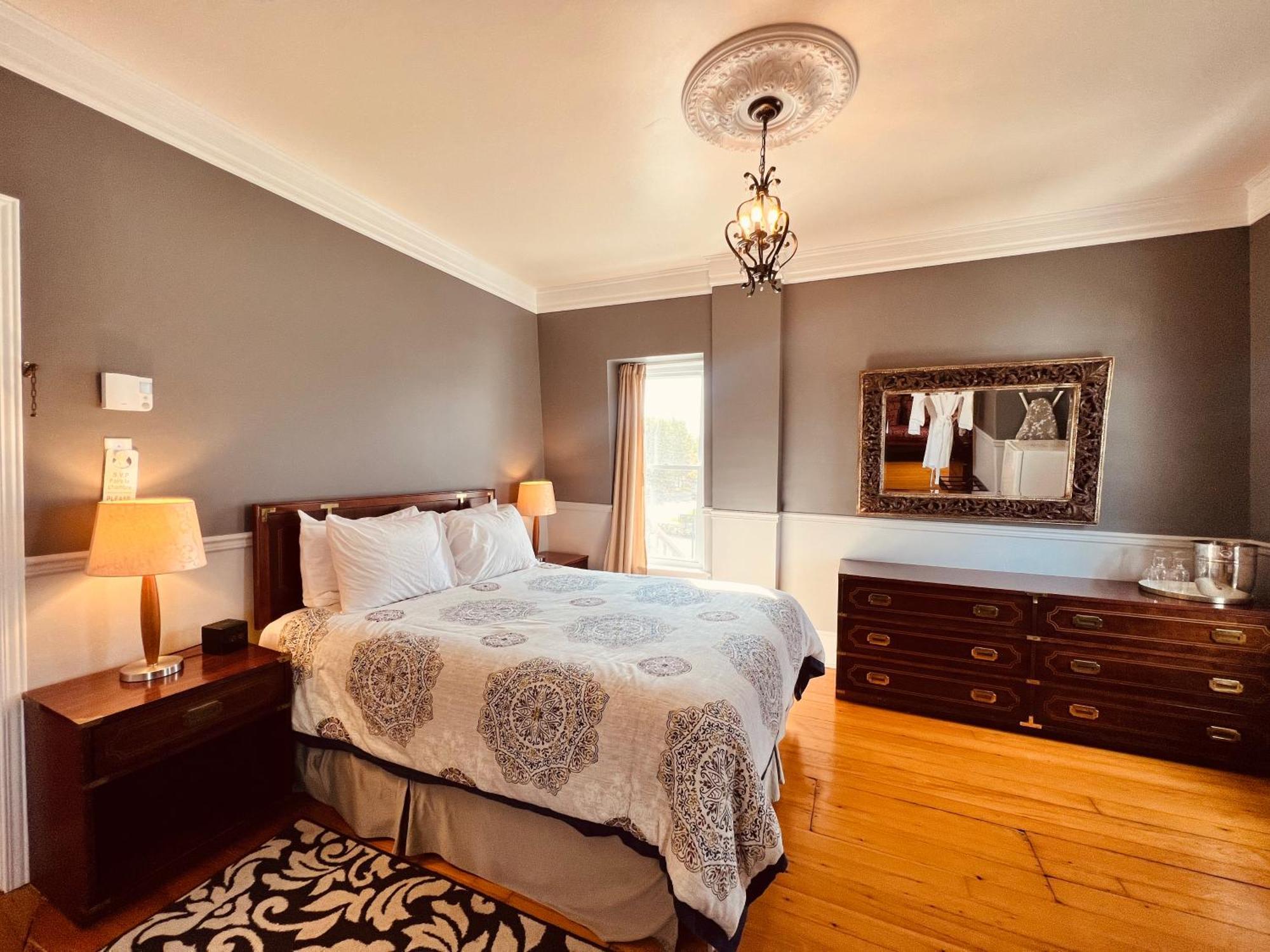 Le Chateau du Lac Magog Extérieur photo